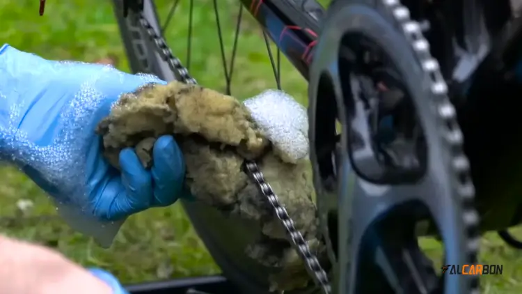 how-to-clean-a-bike-chain-1